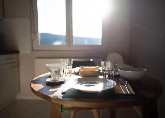 Gemuetliche Mit Schoener Aussicht